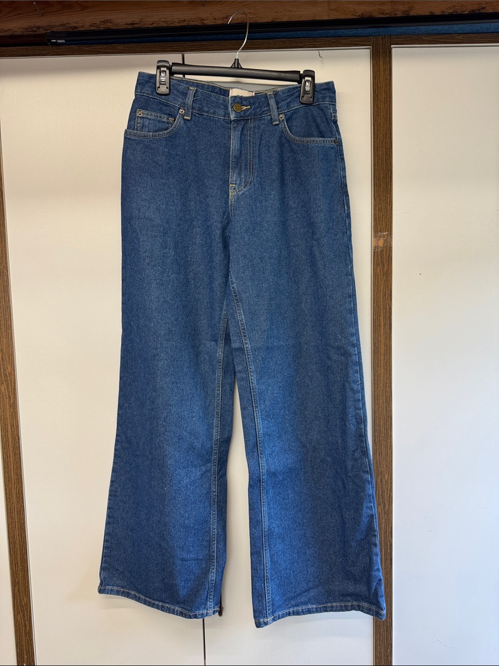 BDG Mid-Rise Wide-Leg Jeans in Classic Blue